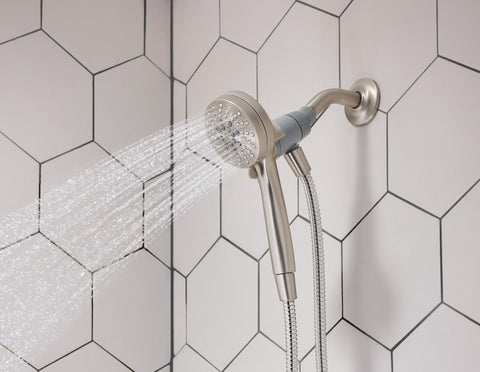 Moen Spot Resist Brushed Nickel ENGAGE With MAGNETIX Eco-Performance Handshower